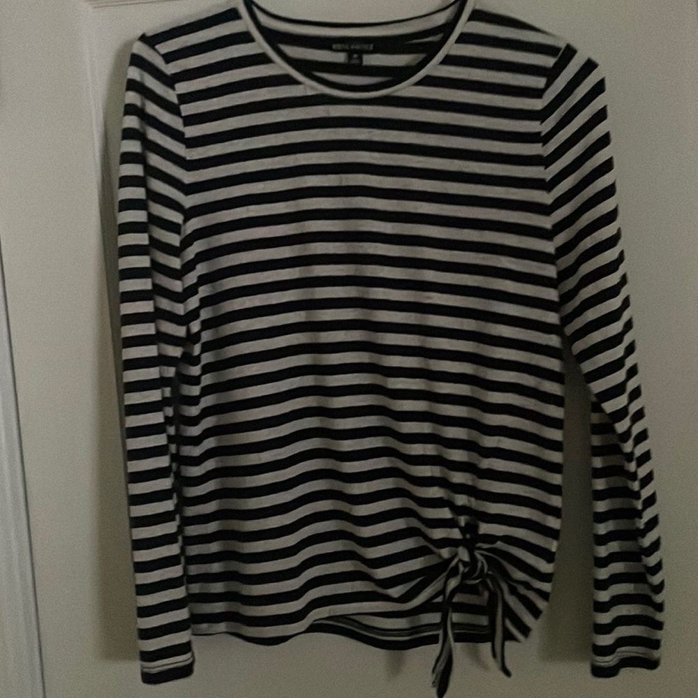 💯 percent cotton navy/ white striped top from J Crew mercantile… summer fun!